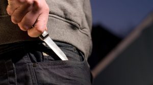 ניסיון רצח בין קטינים בבית הספר באמצעות סכין (אילוסטרציה)